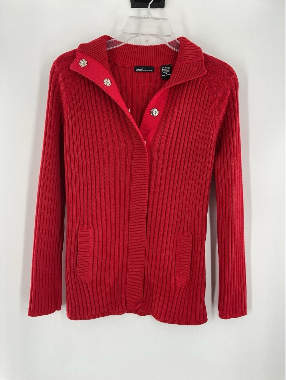 Moda International Women’s Medium Red Sweater Snap Tight Knit Ribbed 119